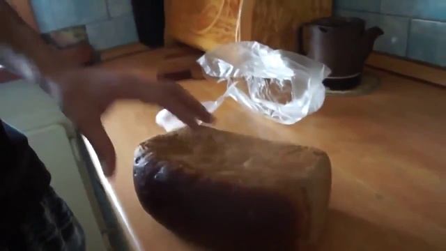 Резиновый хлеб|Russian brown bread смотреть онлайн