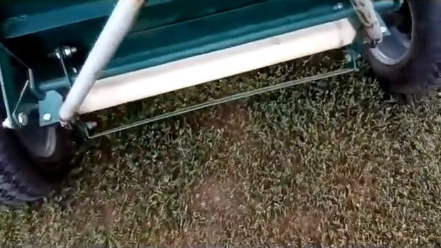 Дозатор сыпучего материала для минитрактора