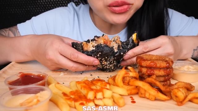 JUICY CHEESY BURGER + ONION RINGS FRIES (ASMR EATING SOUNDS) NO TALKING | SAS-ASMR смотреть онлайн