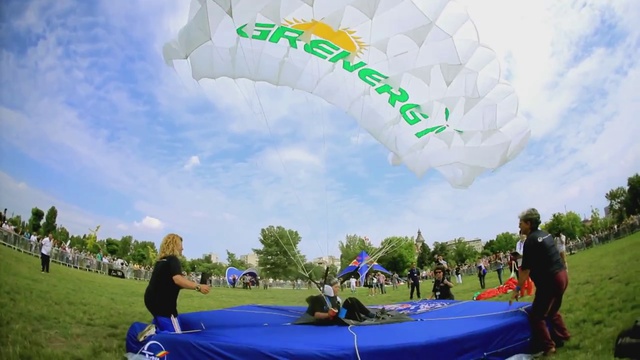 Практика скай-дайвинга смотреть онлайн