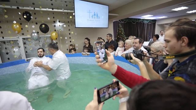 Павел Желноваков в церкви «Новый Завет» в городе Дзержинский смотреть онлайн