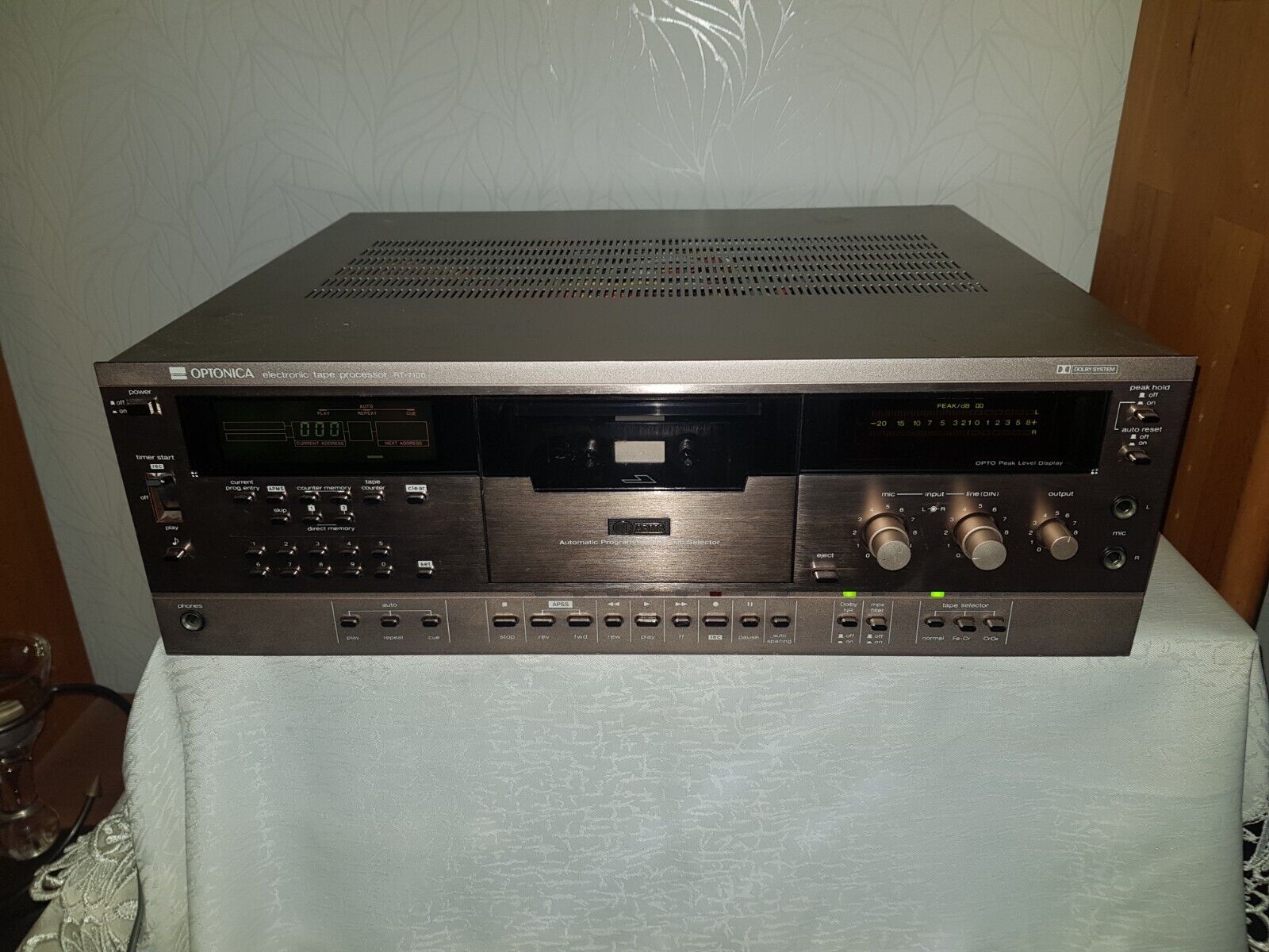 Кассетная дека Sharp Optonica RT-7100 H-ЯПОНИЯ-Годы выпуска: 1981-1982 смотреть онлайн