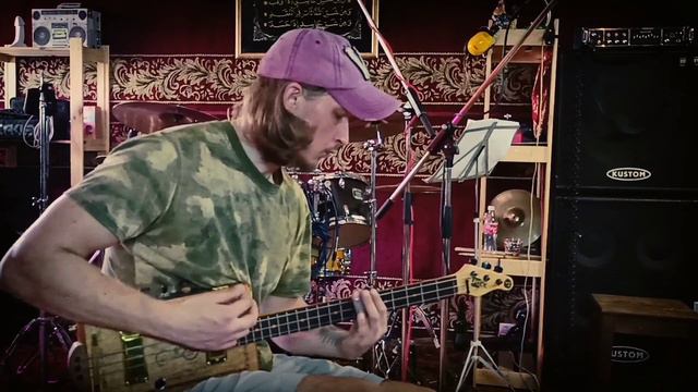 3 Strings Cigar Box Guitar Baritone Review смотреть онлайн