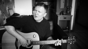 "Рыбачий", "Прощайте скалистые горы" - песни военных лет.