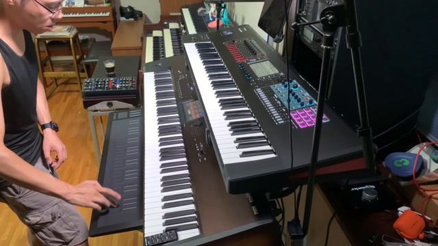 Roland FANTOM synthesizer with ROLI Seaboard RISE guitar solo improvisation смотреть онлайн