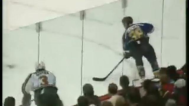 Al MacInnis Hilights смотреть онлайн