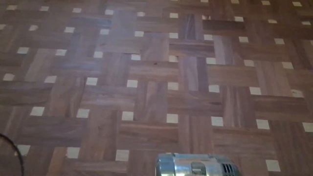 Montáž A Brusenie Parkiet Royal Mahagon