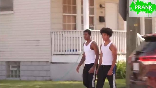 ПРАНК. ЭТО ТЫ ХОТЕЛ СО МНОЙ ОДИН НА ОДИН _ (ПРАНК В ГЕТТО)