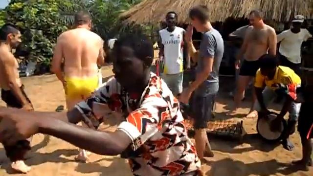 НОВЫЙ ГОД!!! Это жесть!!! ТАК россияне встречают Новый год в Гвинее! смотреть онлайн