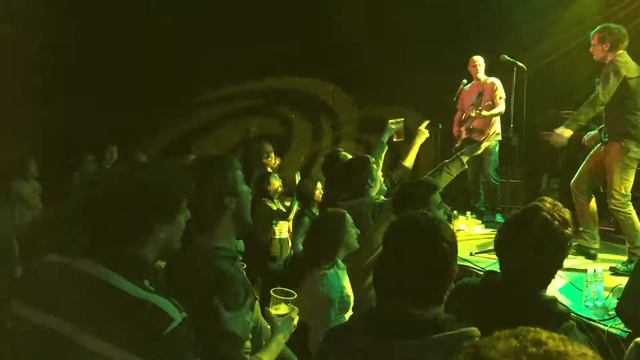 Pips, Chips & Videoclips - Poštar lakog sna (live @ Pogon Kulture) смотреть онлайн