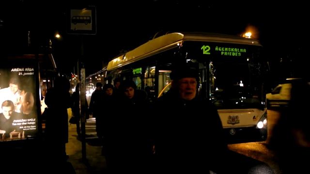 Samsung NX200 & Samsung NX 20-50mm f/3.5-5.6 смотреть онлайн