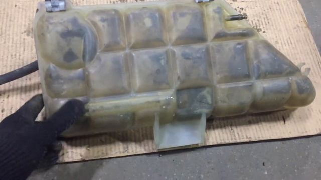 Бачок расширительный Мерседес 163 ML A1635000349, 1635000349