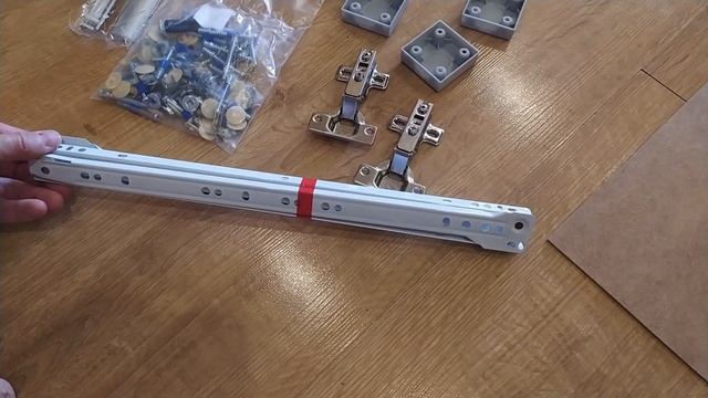 Письменный стол LUX от "Много Мебели". Обзор от придирчивого обывателя. смотреть онлайн