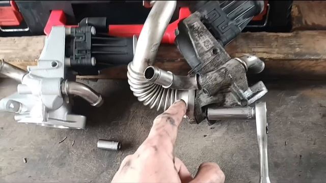 Ford Transit Custom 2.2 P042F:00-27 EGR Exhaust Gas Recirculation Valve Stuck Closed смотреть онлайн