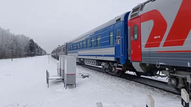 "Эксклюзив!" Тепловоз 2ТЭ25Км-0335 с тур поездом "Серебряный маршрут"+вагоны "Сочи" и "Белорусский" смотреть онлайн