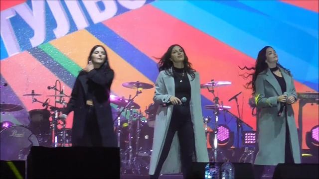 В день ЕвроХима Трио Stars на площади Новомосковск 09 09 22 смотреть онлайн