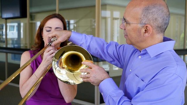 The Trombone Horn Challenge on Sarah´s Music! смотреть онлайн