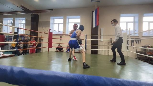 соревнования по боксу / юноши 13 - 14 лет / работа первым номером смотреть онлайн