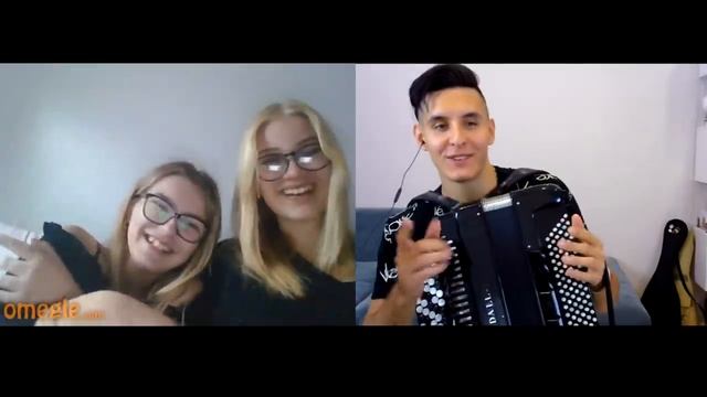 БАЯНИСТ в ЧАТ РУЛЕТКЕ #9 _ Реакция ИНОСТРАНЦЕВ на БАЯН и БИТБОКС @Хижина Музыканта.mp4 смотреть онлайн