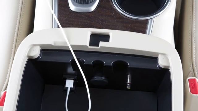 2015 NISSAN Pathfinder - USB/iPod® Interface