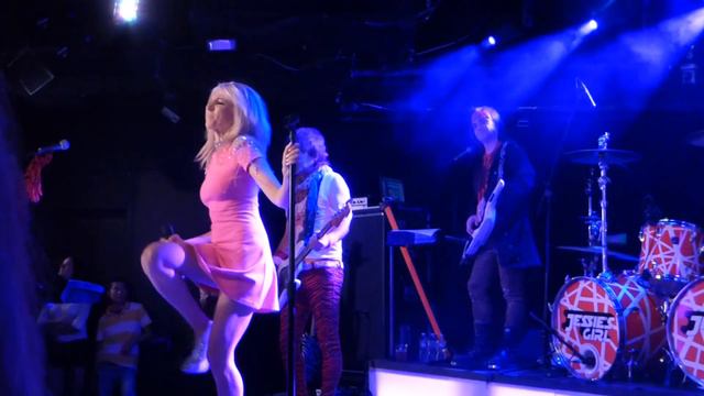 Debbie Gibson - "Out of the Blue" live 5-16-2015 смотреть онлайн