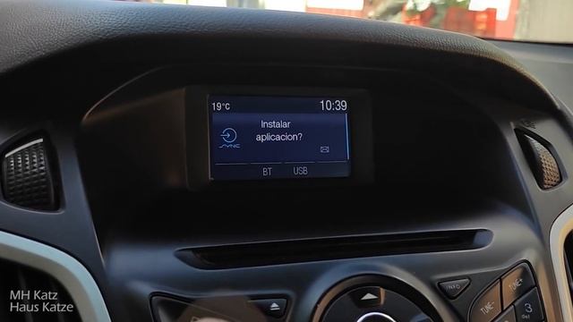 Actualizar Ford Sync 1 a la última versión disponible (Fiesta / Focus) - Ford Sync Update смотреть онлайн