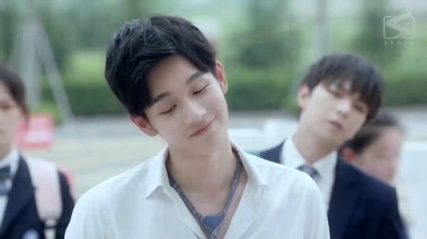 【ENG SUB】My Deskmate 01 | Top Idol Fell For Strong Girl (Wu DiFei, Zhou ChuanJun, Bo ZiCheng)