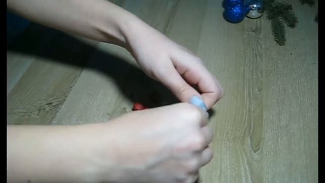 Новогодние поделки -украшаем стол зимним букетом смотреть онлайн