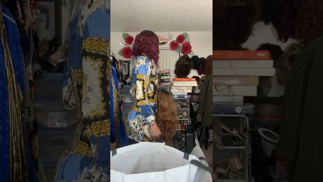 Paloma Makary Oficial Is Live!