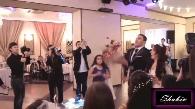 Салют из бабочек на свадьбу. Организация мероприятий Shubin Production. смотреть онлайн