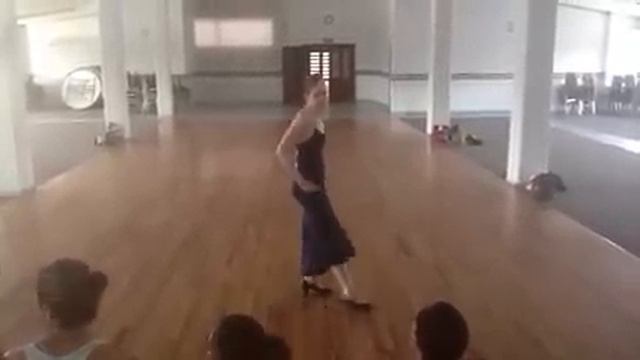 Sandy Academia Flamenco Chihuahua смотреть онлайн