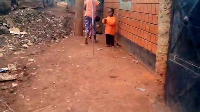 Slum in Kenya Трущобы Кении смотреть онлайн