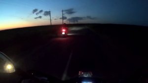 ? ВЕЧЕРНИЕ ПОКАТУШКИ НА МОТОЦИКЛАХ! УЛЕТЕЛ ЧЕРЕЗ РУЛЬ! ПОКАТУШКА НА МОТОЦИКЛАХ С ДРУЗЬЯМИ!