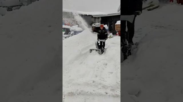 Снегоуборщик КАМА СУ56-6НД 7л.с испытание. работа снегоуборщика. смотреть онлайн
