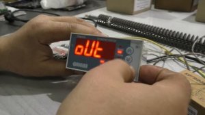 Подключение твердотельного реле к ТРМ500 видео 1