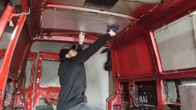 Дом на колесах своими руками. Часть 1 утепление. Кемпер по дешману смотреть онлайн