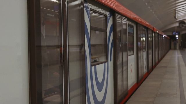 Canon EOS R Rf 50mm F 1.8 видео уличная фотография