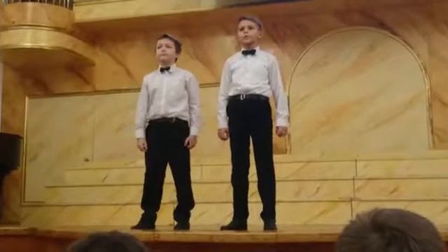 Ангел.Исполняет Макс Кленови Дмитрий Миронов смотреть онлайн