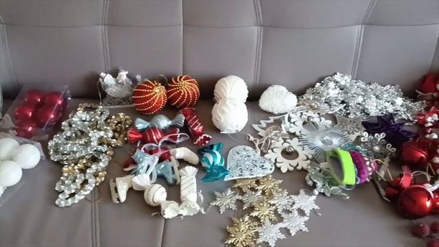 УКРАШАЮ ЁЛКУ/ С НАСТУПАЮЩИМ НОВЫМ ГОДОМ! смотреть онлайн