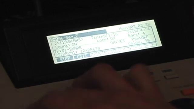 Electro Beat, Boss DR-670 sound only, sequenced with MPC-2000XL (Willesden Dodgers tribute) смотреть онлайн
