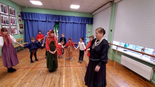 Селезень утку догонял. смотреть онлайн