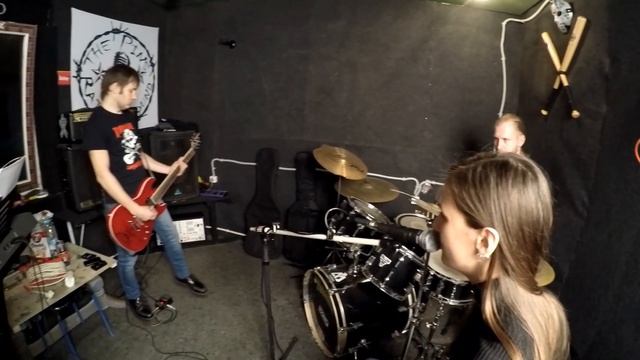 Настоящие мотоциклисты развенчивают мифы (Группа «Точка баланса», песня №1) смотреть онлайн