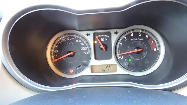 1653. Nissan Note 2006 1,6 L AT fogyasztás teszt. смотреть онлайн