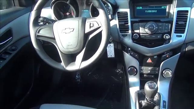 2013 Chevrolet Cruze LS - CZ13021 смотреть онлайн