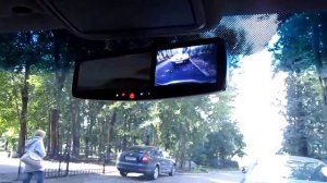 Переключатель видеосигнала камер переднего и заднего вида AVIS AVS02TS