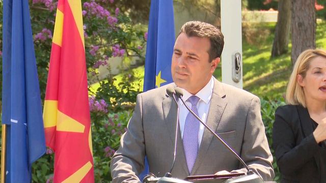 Заев не одговара дали ќе прифати Албанец премиер- ќе ги прифати ли СДСМ големите барања на Ахмети? смотреть онлайн