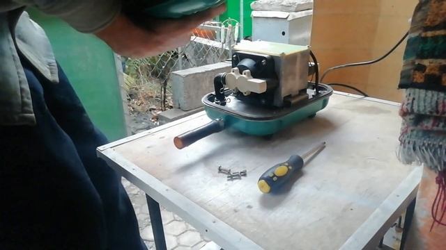 Профилактика компрессора Resun LP 100 для аквариумов смотреть онлайн