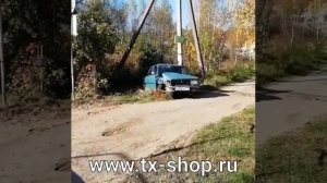 Работа эвакуатора с блоком полиспаста при вытаскивании авто