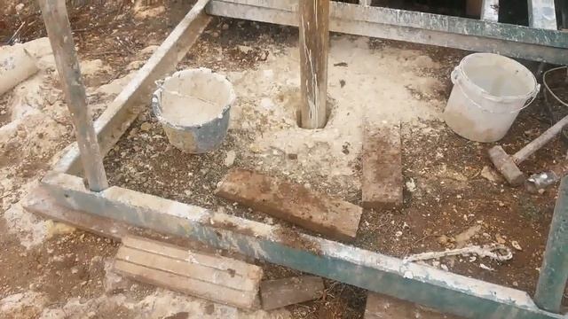 Бурение на воду ударно канатным методом: скала... смотреть онлайн