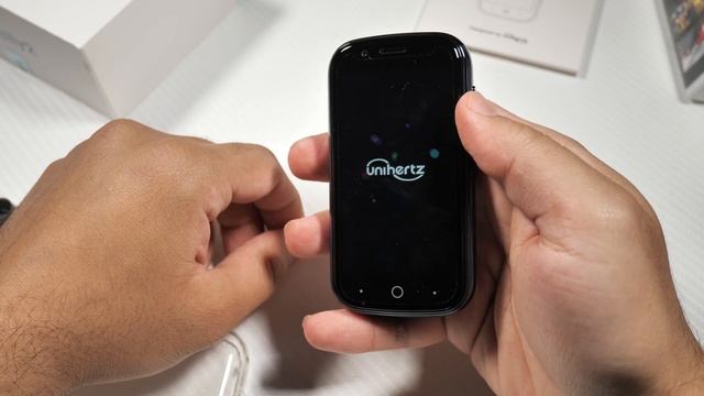 Unihertz Jelly 2 Unboxing - A Smartphone with a 3 inch Display! смотреть онлайн